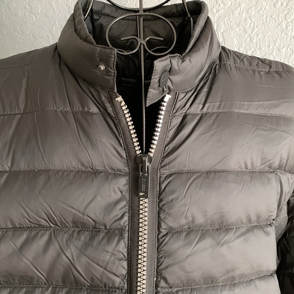 Guess black puffer jacket - Picture 2 of 7